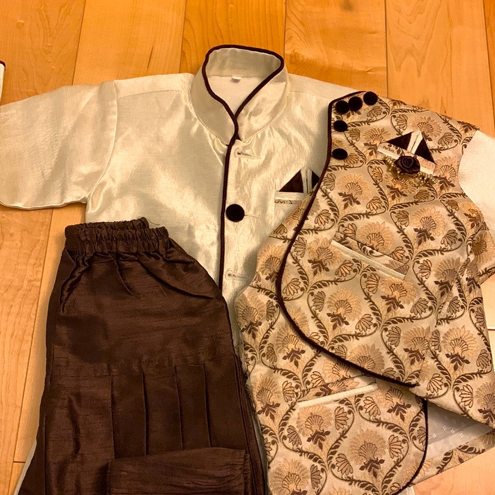 EUC Boys dressy traditional Indian wear.  Worn once.